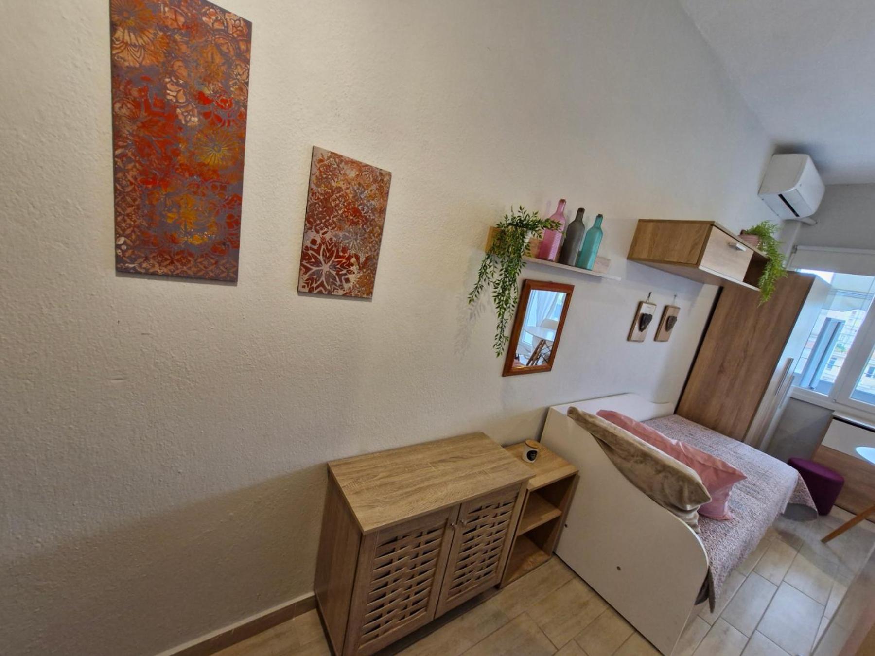 Sweet Apartment In Drama Luaran gambar