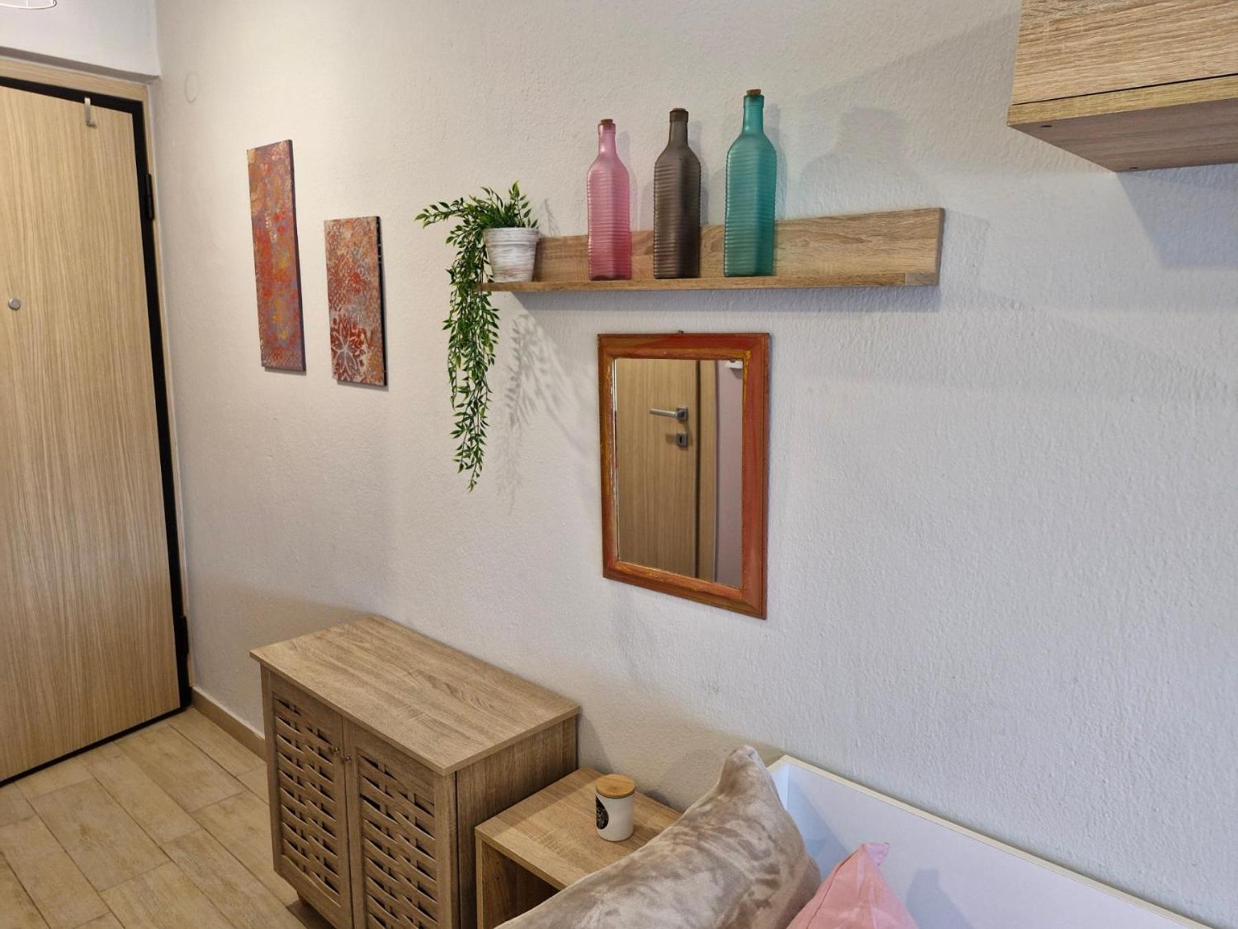 Sweet Apartment In Drama Luaran gambar